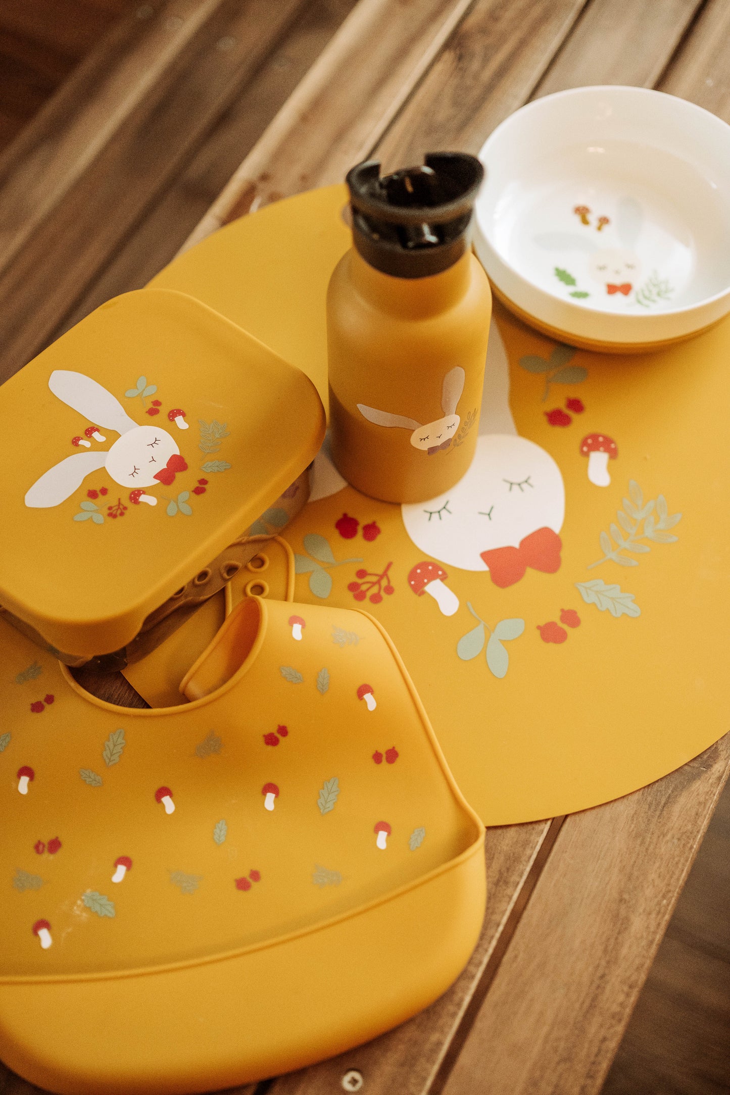 Lot de 3 Bavoirs silicone Lapin Moutarde