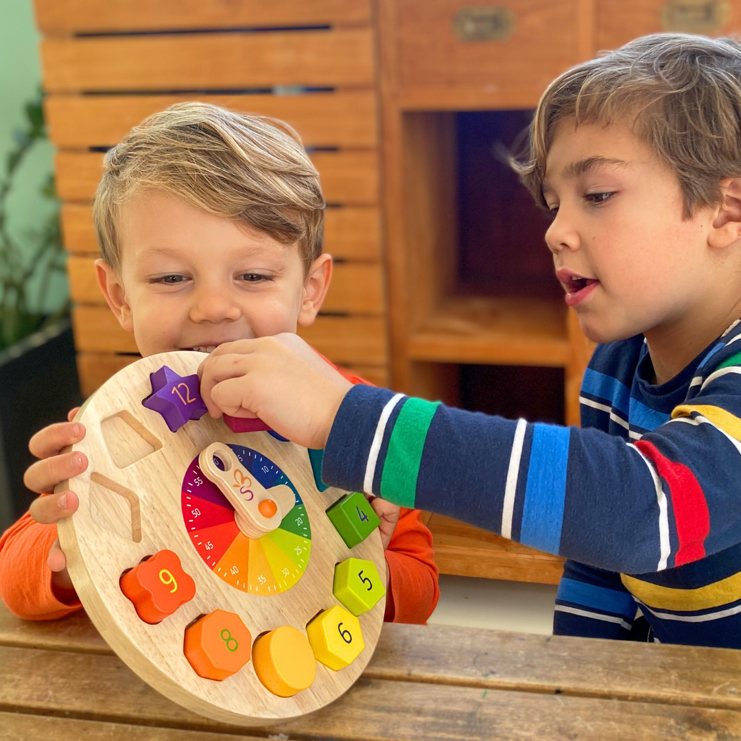 Lot de 3 Horloges aux couleurs de l'arc en ciel pour un apprentissage ludique de l'heure