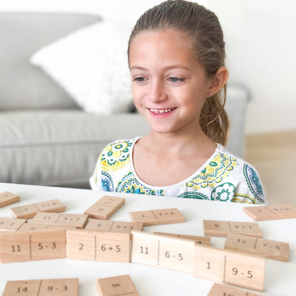 Lot de 3  Dominos mathématiques en bois - Mathématiques Plus & Moins